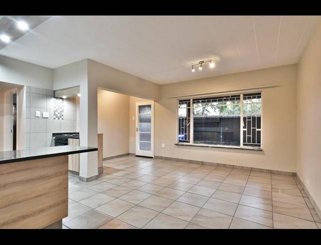 1 BEDROOM APARTMENT FOR SALE IN NEW REDRUTH